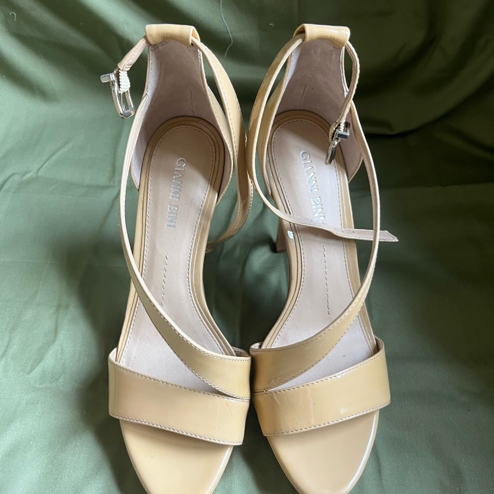 Gianni Bini Tan Strappy Heels